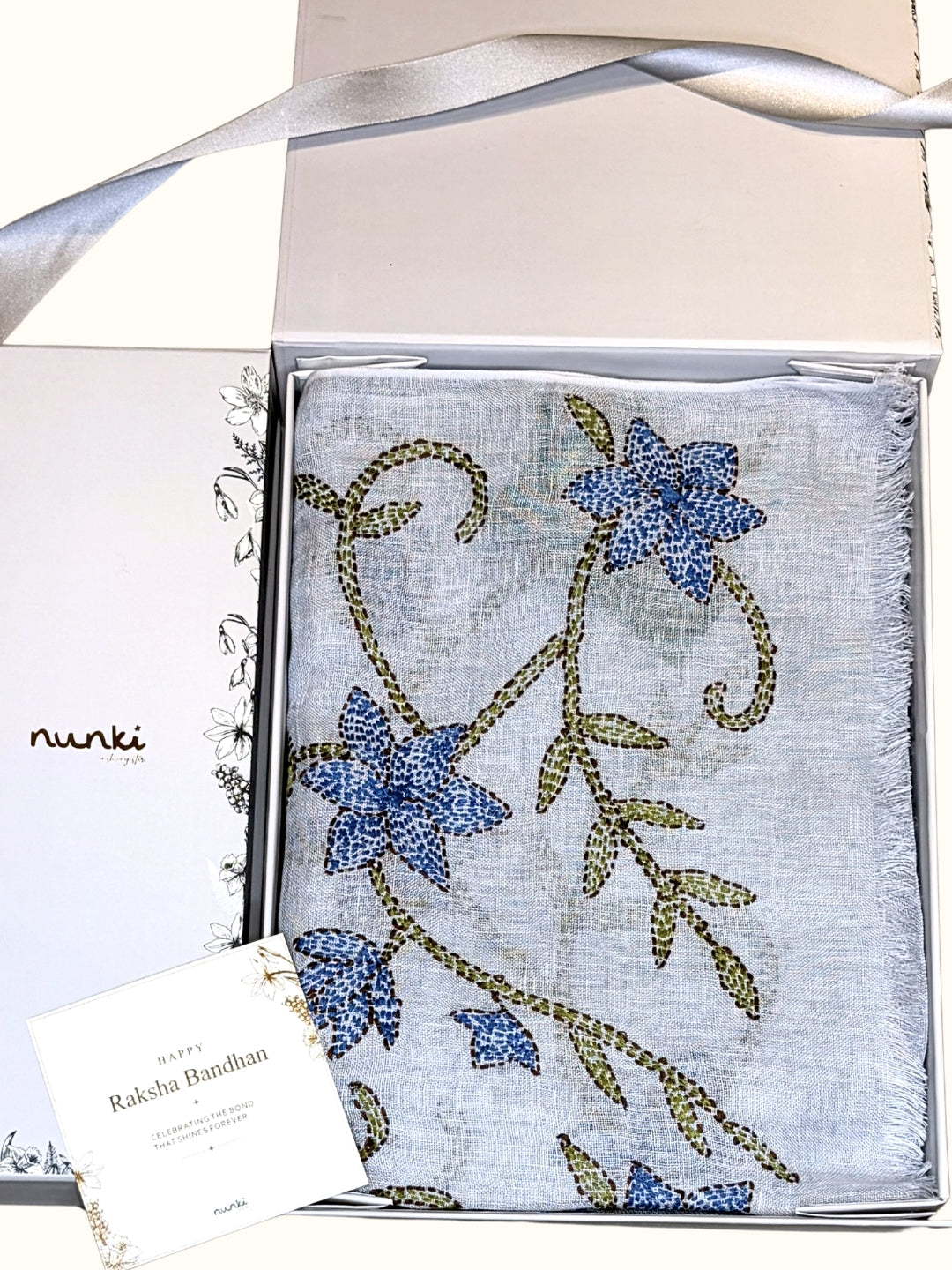 Eira Gift Box